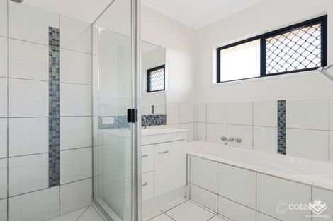 Property photo of 7 Earl St Vincent Circuit Eli Waters QLD 4655