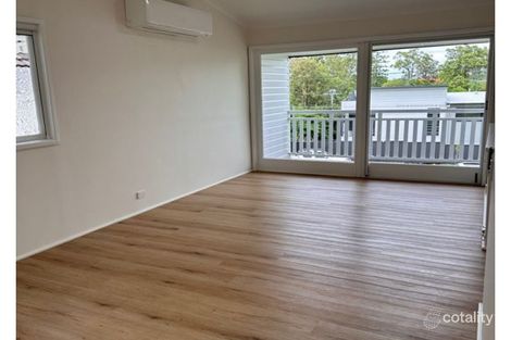 Property photo of 98 Eighth Avenue St Lucia QLD 4067