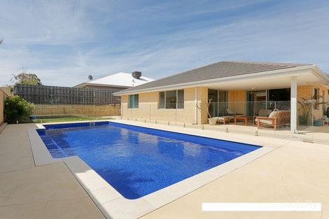 1 Cozens Rd, Tapping, WA 6065