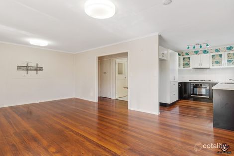 Property photo of 3 Coral Avenue Labrador QLD 4215