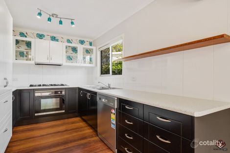 Property photo of 3 Coral Avenue Labrador QLD 4215