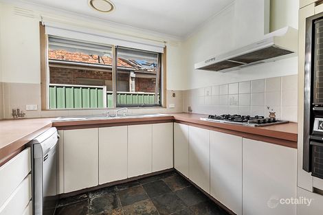 Property photo of 1 Wright Court Mill Park VIC 3082