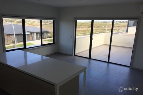 Property photo of 1/1 Damask Way Mernda VIC 3754