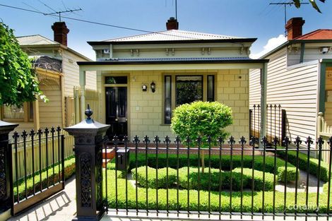 Property photo of 15 Pine Street Hawthorn VIC 3122