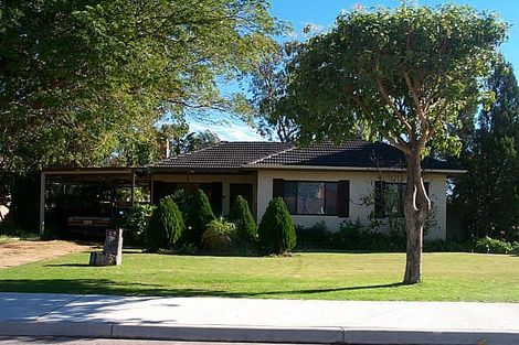 69 Jubilee St, Beckenham, WA 6107