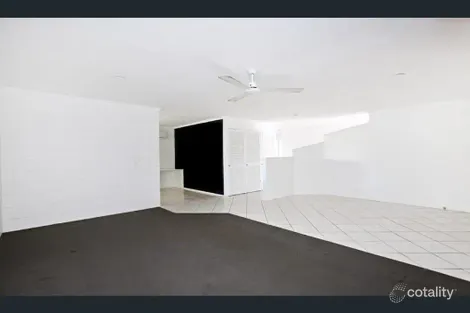 Property photo of 39 Lawrence Street Mooloolaba QLD 4557