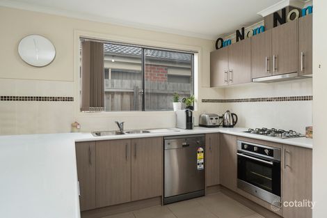 Property photo of 77 Diamond Parade Skye VIC 3977