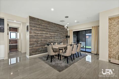 Property photo of 329 Highlander Drive Craigieburn VIC 3064