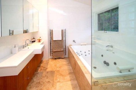 Property photo of 14 Routledge Court Clear Mountain QLD 4500