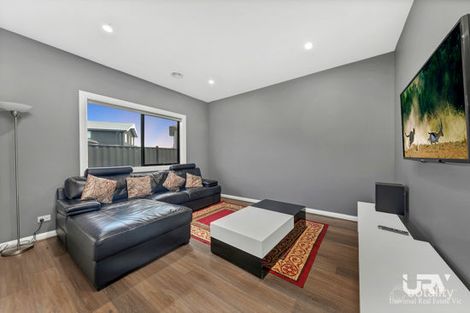 Property photo of 329 Highlander Drive Craigieburn VIC 3064