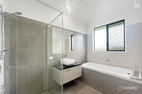 Property photo of 8 Peppermint Circuit Nikenbah QLD 4655