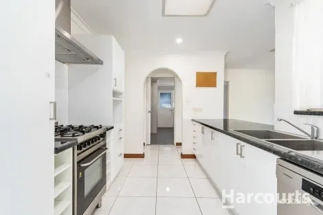 Property photo of 5B Brecon Place Wanneroo WA 6065