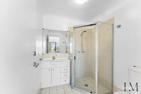 Property photo of 8/14 The Lane Maryville NSW 2293