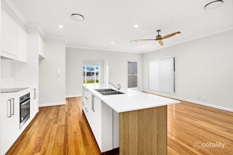 Property photo of 19 Balmoral Parade Tullimbar NSW 2527