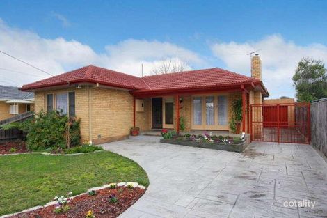 15 Locher Ave, Reservoir, VIC 3073