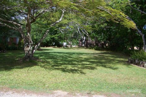 Property photo of 7-9 Pine Avenue Lamb Island QLD 4184