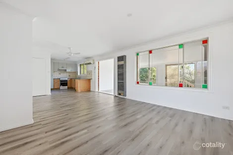 Property photo of 12 Elliott Close Orange NSW 2800