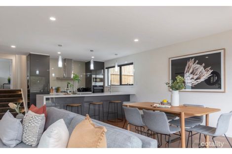Property photo of 2/9 Chaucer Road Lenah Valley TAS 7008