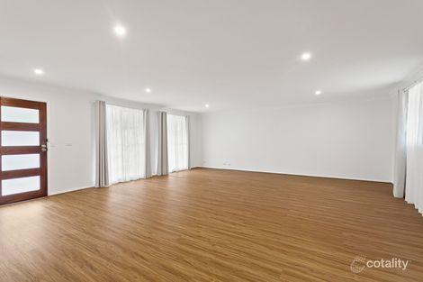 Property photo of 17 Scribbly Gum Place Alfords Point NSW 2234