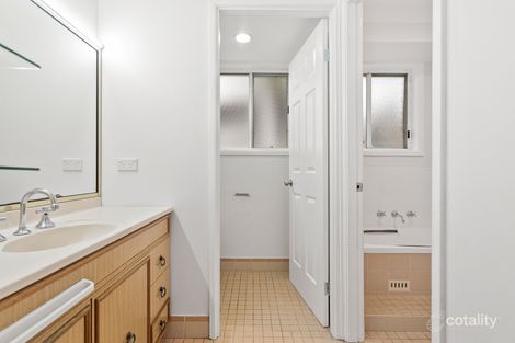 Property photo of 17 Scribbly Gum Place Alfords Point NSW 2234