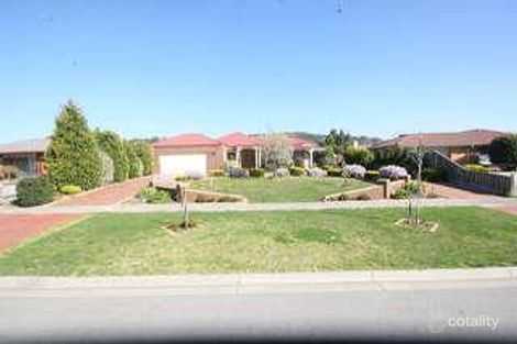 11 Windsor Dr, Lysterfield, VIC 3156