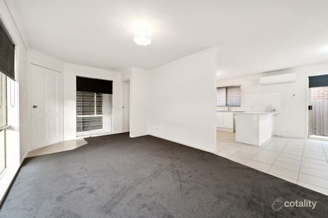 Property photo of 25 Fernwren Place Carrum Downs VIC 3201