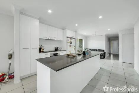Property photo of 4 Salt Court Boyne Island QLD 4680