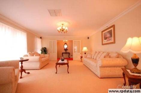 Property photo of 7 Golf Course Drive Middle Ridge QLD 4350