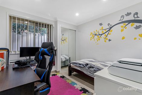 Property photo of 3 Parrot Road Green Valley NSW 2168