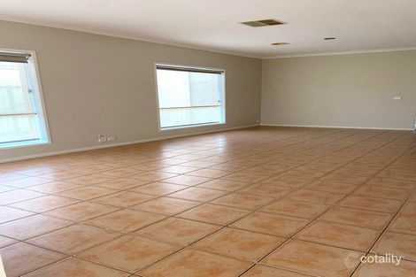 Property photo of 126 Malcolm Creek Parade Craigieburn VIC 3064