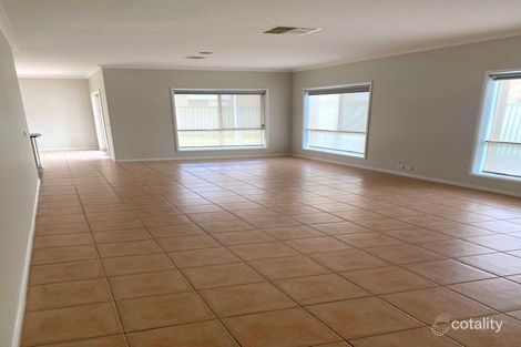 Property photo of 126 Malcolm Creek Parade Craigieburn VIC 3064