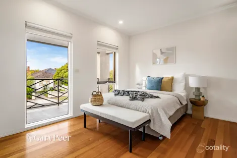 Property photo of 36 Fitzgibbon Crescent Caulfield North VIC 3161