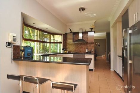 Property photo of 4 Centre Court Oxenford QLD 4210
