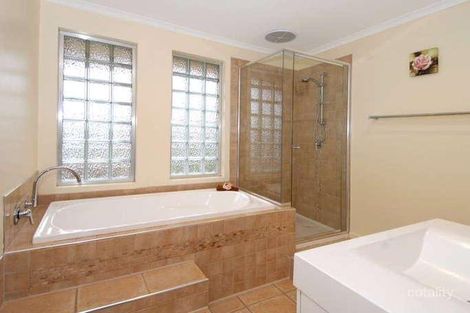 Property photo of 29 Malabar Crescent Eltham VIC 3095