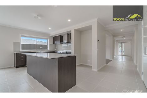 Property photo of 101 Moxham Drive Kalkallo VIC 3064