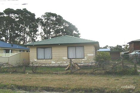 Property photo of 24 Chisholm Avenue Lake Munmorah NSW 2259