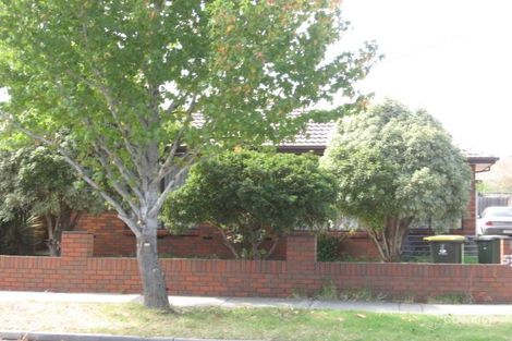 Property photo of 14 Lovell Drive St Albans VIC 3021