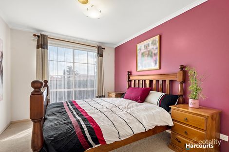 Property photo of 2 Ironbark Close Hampton Park VIC 3976