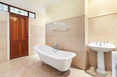 Property photo of 4 Hillside Avenue Northcote VIC 3070