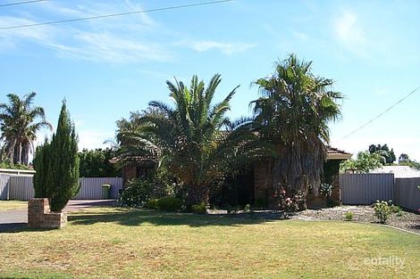 Property photo of 11 Boronia Close Camillo WA 6111