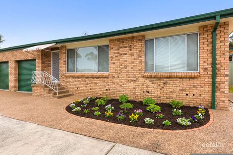 8/81 HOWELSTON RD, GOROKAN, NSW 2263
