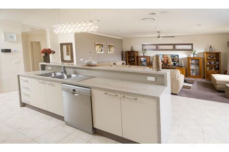 Property photo of 8 Corvette Court Shepparton VIC 3630