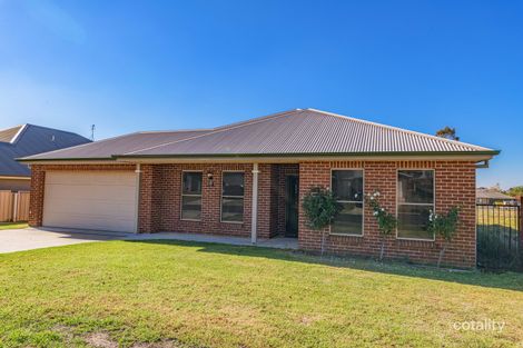 Property photo of 11 Emmaville Street Orange NSW 2800