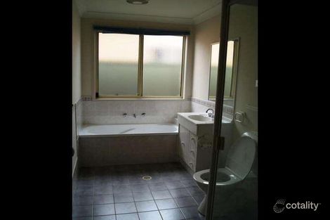 Property photo of 28 Erin Place Casula NSW 2170