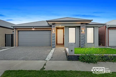 11 RULINGIA RD, DONNYBROOK, VIC 3064