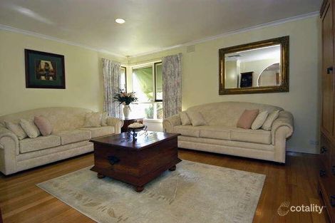 Property photo of 5 Hedline Place Macleod VIC 3085