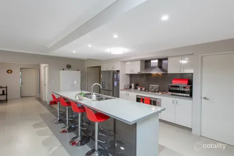 Property photo of 11 Glenelg Drive Millbridge WA 6232