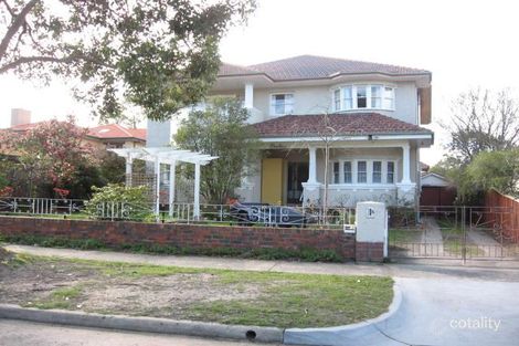 5 Holyrood St, Camberwell, VIC 3124