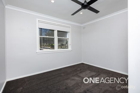 Property photo of 17 Spooner Avenue Mount Austin NSW 2650