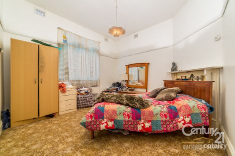 Property photo of 31 Rocket Street Bathurst NSW 2795